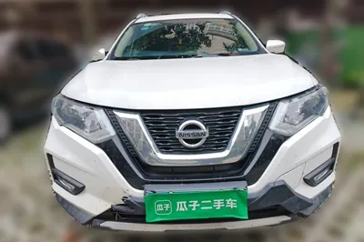 Nissan X-Trail 2017, 119200 км, за 58444.1 CNY