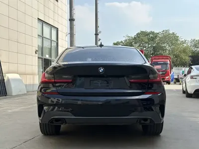 BMW 3 Series 2021, 36900 км, за 135800 CNY