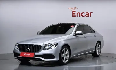Mercedes-Benz E-Class · 2017 год