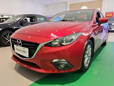 Mazda 3 Axela · 2015 год
