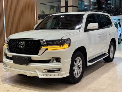 Toyota Land Cruiser · 2012 год