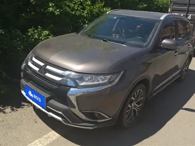 Mitsubishi Outlander · 2017 год