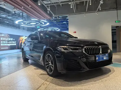 BMW 5 Series 2022, 50000 км, за 166200 CNY