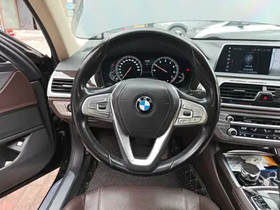BMW 7 Series 2018, 184500 км, за 142400 CNY