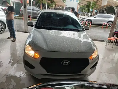 Hyundai Verna 2020, 16200 км, за 24400 CNY