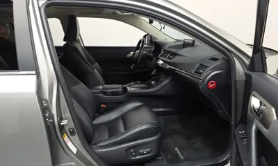 Lexus CT200h 2019, 64460 км, за 18900000 KRW - фото 26