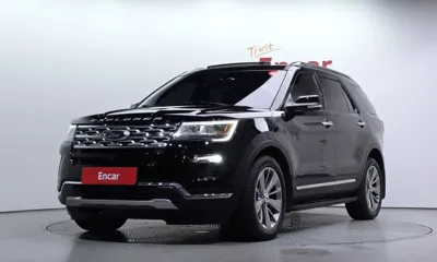 Ford Explorer · 2018 год