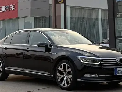 Volkswagen Magotan 2016, 166800 км, за 68800 CNY