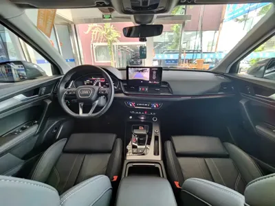Audi Q5L 2022, 50000 км, за 189800 CNY - фото 11
