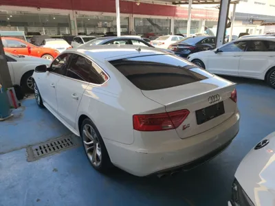 Audi S5 2016, 111199 км, за 114532.19 CNY