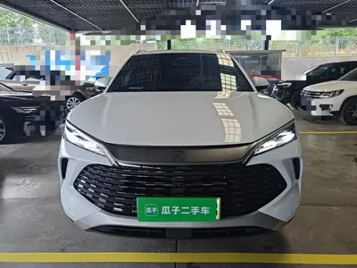 BYD L DM-i 2024, 29400 км, за 90500 CNY - фото 3
