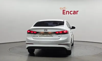 Hyundai Avante 2018, 133393 км, за 7800000 KRW