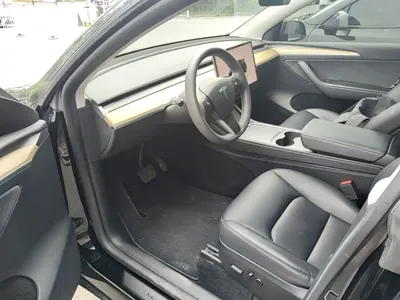 Tesla Model Y 2023, 26900 км, за 178200 CNY - фото 16