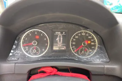 Volkswagen Tiguan 2017, 41000 км, за 53839.75 CNY - фото 11