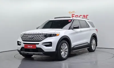 Ford Explorer · 2022 год