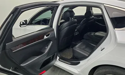 Hyundai Genesis 2016, 207671 км, за 9900000 KRW - фото 12