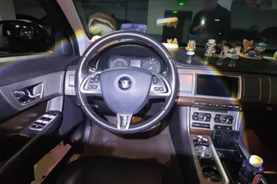 Jaguar XF 2015, 128300 км, за 52921.12 CNY - фото 9