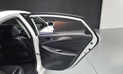 Hyundai Sonata 2012, 81363 км, за 6500000 KRW - фото 25