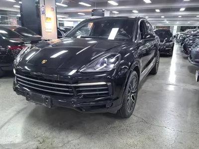 Porsche Cayenne 2018, 140000 км, за 238000 CNY