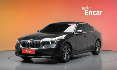 BMW 5-Series · 2024 год