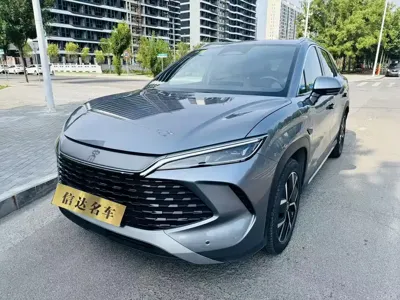 BYD L DM-i 2025, 4800 км, за 111800 CNY - фото 1