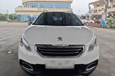 Peugeot 2008 2015, 137000 км, за 31435.32 CNY