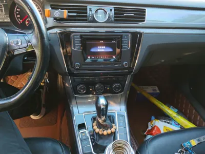 Volkswagen Passat 2016, 136800 км, за 41073.33 CNY - фото 14