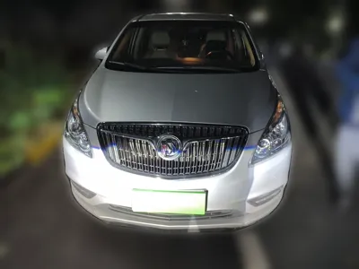 Buick GL8 2018, 110300 км, за 93676.02 CNY