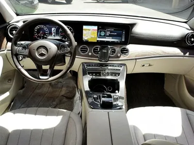 Mercedes-Benz E-Class · 2017 год