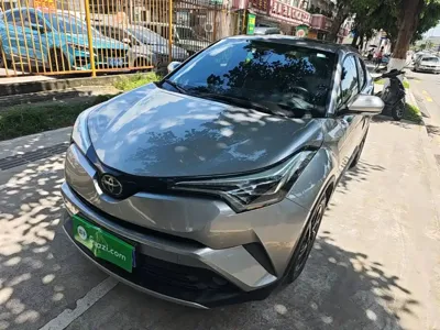 Toyota Izoa 2020, 46800 км, за 56800 CNY - фото 1