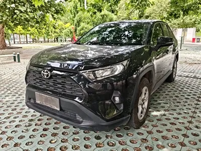 Toyota RAV4 2024, 75800 км, за 96000 CNY
