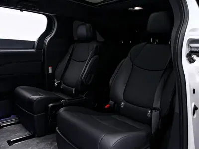 Toyota Granvia 2025, 9000 км, за 259800 CNY - фото 14