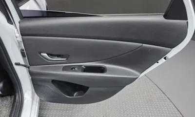 Hyundai Avante 2023, 36460 км, за 22500000 KRW - фото 25