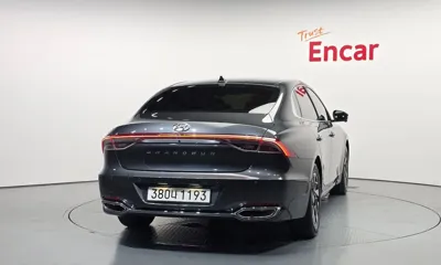 Hyundai Grandeur 2022, 30509 км, за 28000000 KRW