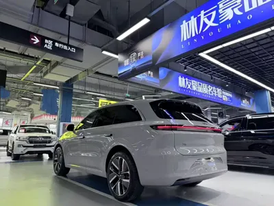 Li Auto Li L6 2025, 8000 км, за 205799 CNY - фото 4