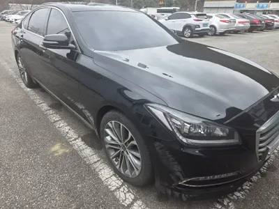 Hyundai Genesis 2016, 159530 км, за 9200000 KRW - фото 2
