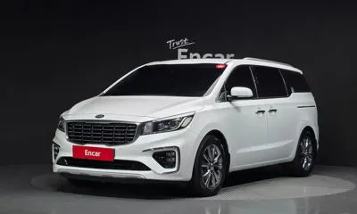 Kia Canival · 2019 год