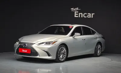 Lexus ES · 2019 год