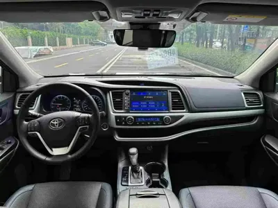 Toyota Highlander 2019, 70000 км, за 103800 CNY - фото 7