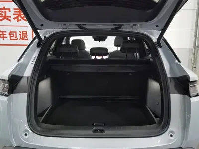 BYD L DM-i 2025, 9600 км, за 99800 CNY - фото 16