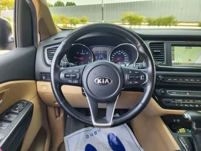 Kia Canival 2020, 82074 км, за 10850000 KRW - фото 16
