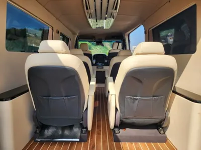 Mercedes-Benz Sprinter 2018, 24100 км, за 46000000 KRW - фото 15