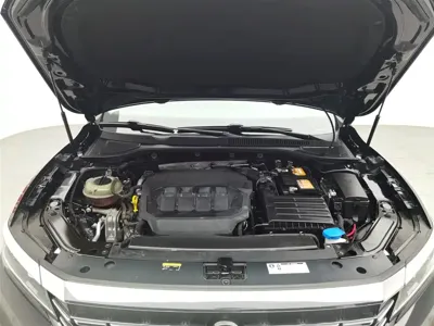 Volkswagen Passat 2021, 24600 км, за 85800 CNY - фото 6