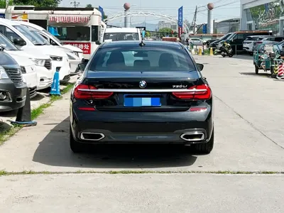 BMW 7 Series 2017, 120000 км, за 158800 CNY