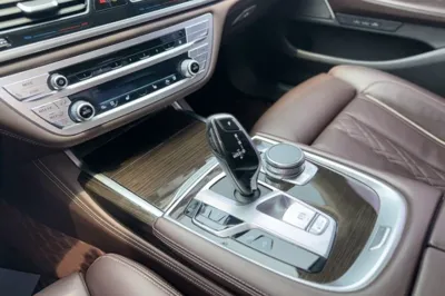 BMW 7 Series 2019, 121000 км, за 272882.11 CNY - фото 31