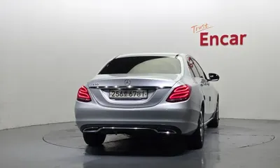 Mercedes-Benz C-Class 2016, 95732 км, за 12500000 KRW