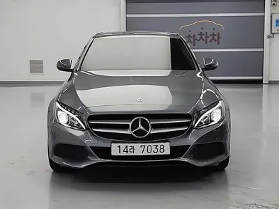 Mercedes-Benz C-Class 2018, 91310 км, за 13500000 KRW - фото 2