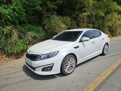 Kia K5 · 2015 год