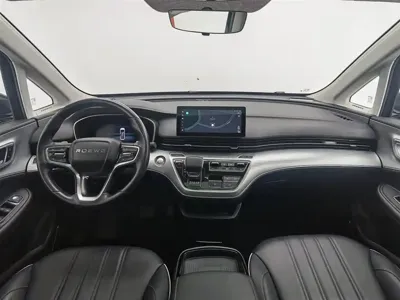 Roewe iMAX8 2021, 40300 км, за 79800 CNY - фото 5