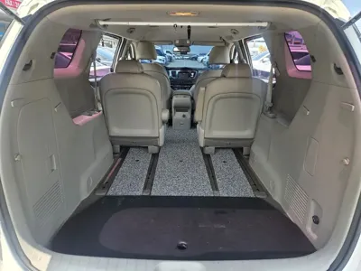Kia Canival · 2016 год